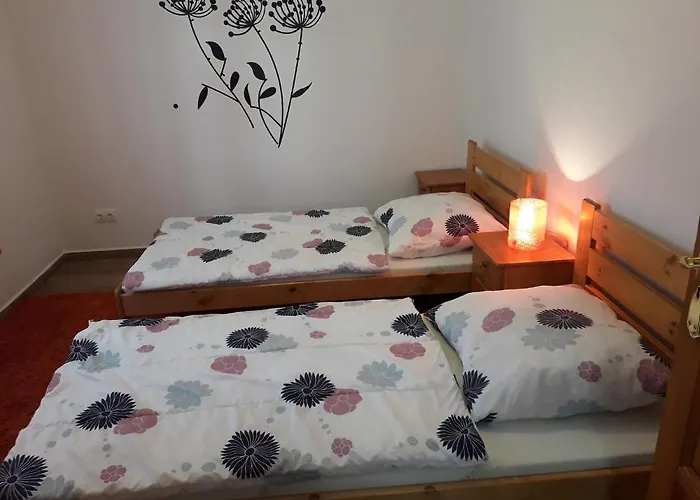 In 40806 * Balatonmariafurdo