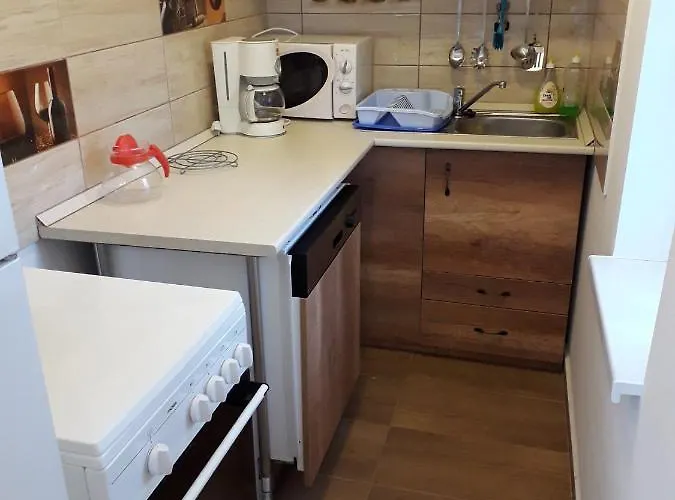 In 40806 * Balatonmáriafürdő