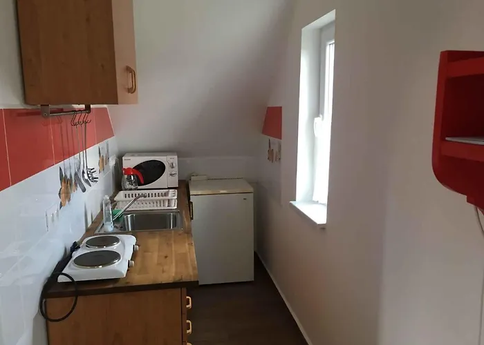 In 40806 Балатонмариафюрдё